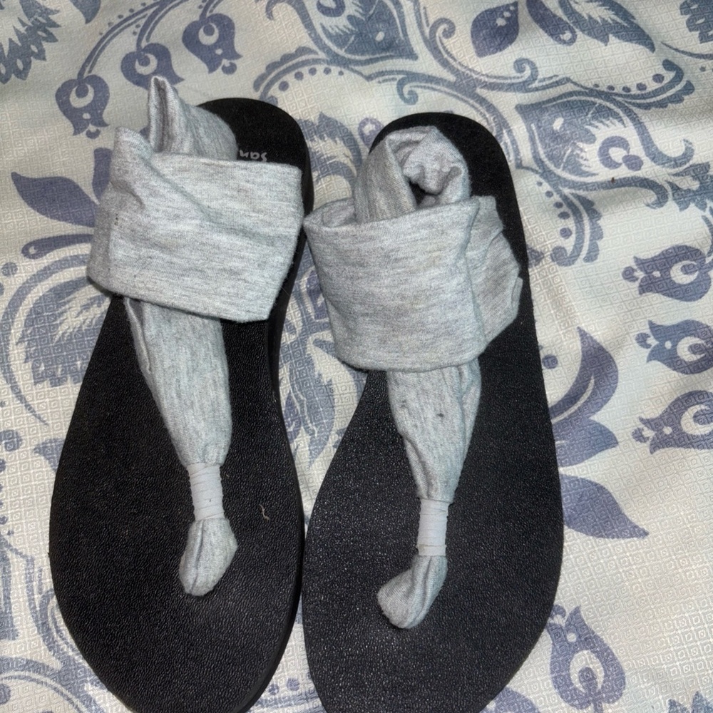Sanuk Gray Sandals with Straps